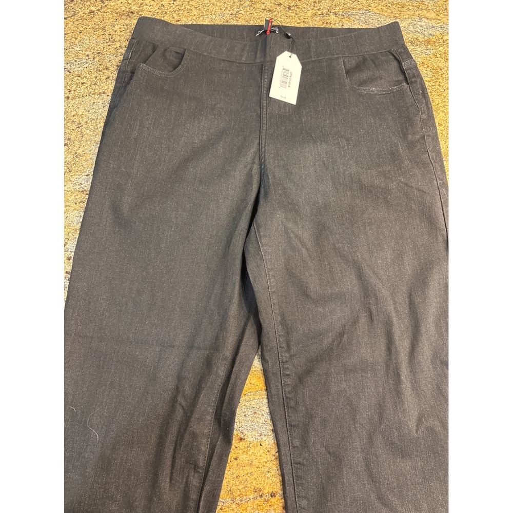 NWT Universal Standard Black Pull On Straight Leg Pants USPA1211 Size M